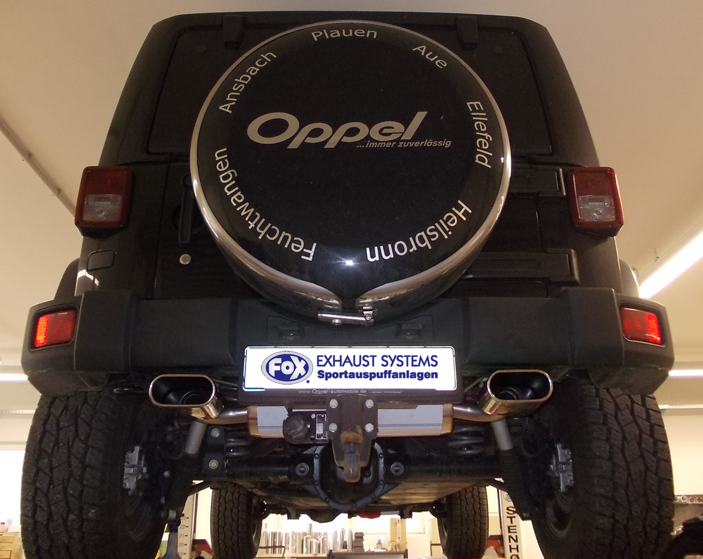 FOX Jeep Wrangler III - JK Endschalldämpfer quer Ausgang rechts/links - 160x80 Typ 53 rechts/links