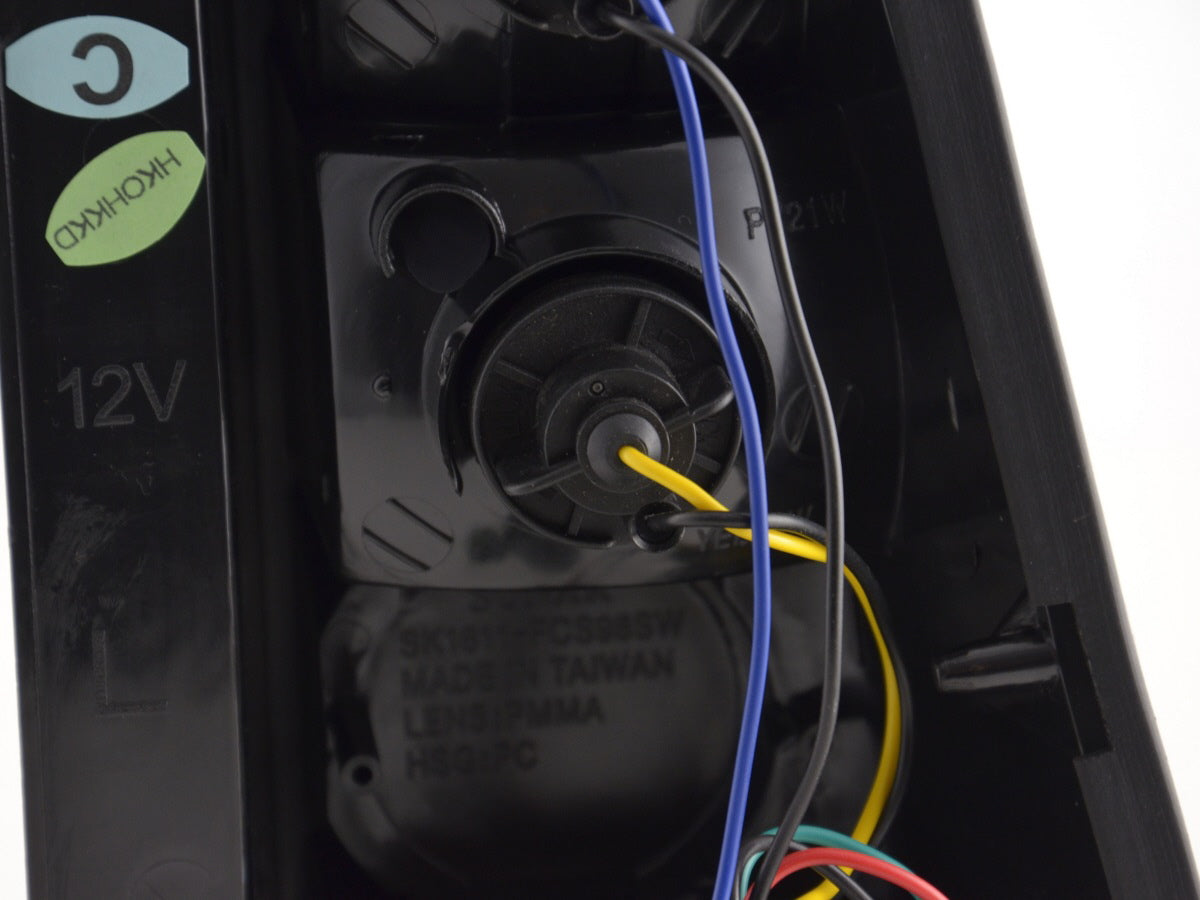 LED Rückleuchten Set Ford Focus Turnier DNW Bj. 98-04 chrom für Rechtslenker