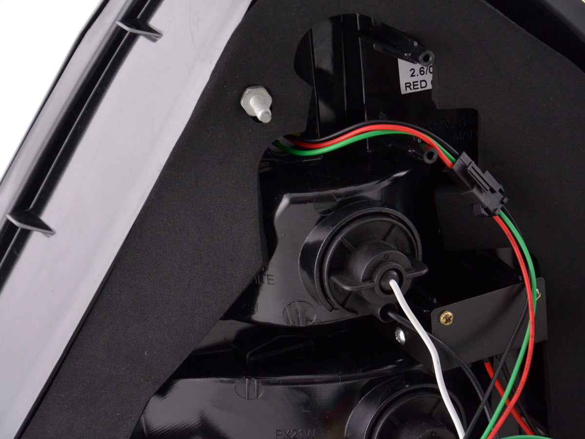 LED Rückleuchten Set Mercedes C-Klasse W203 Limo Bj. 01-04 rot/klar