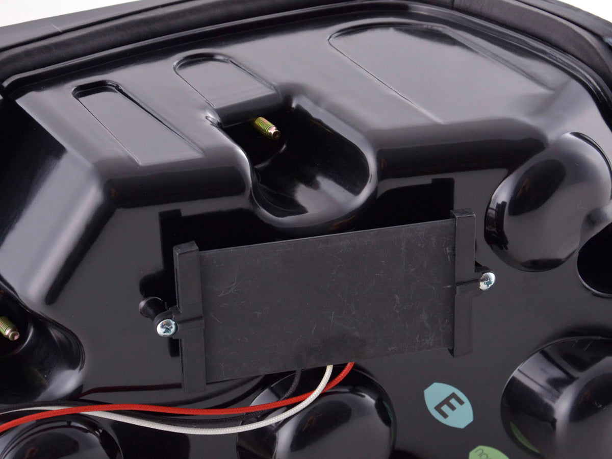 LED Rückleuchten Set Mercedes E-Klasse Limousine W124 Bj. 85-96 klar/rot