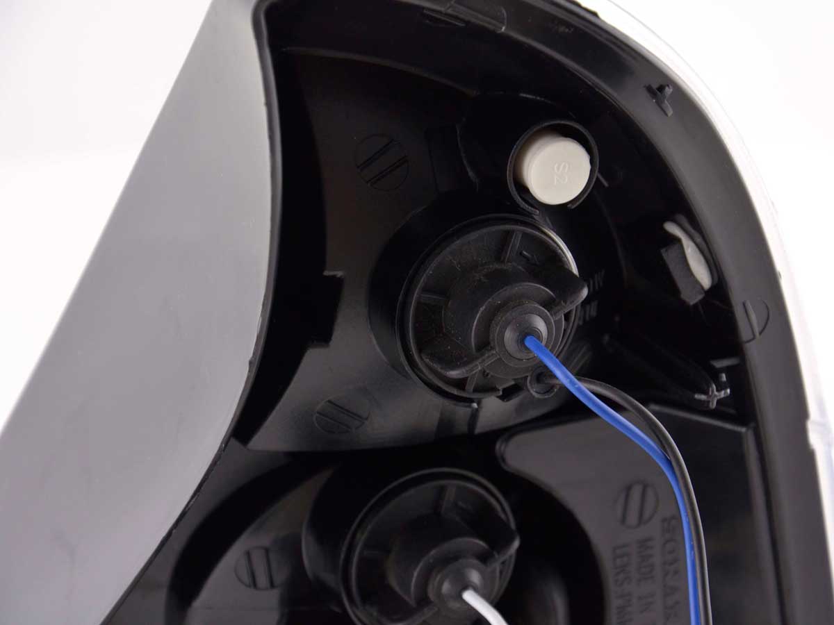 LED Rückleuchten Set Renault Clio Typ B Bj. 01-04 chrom