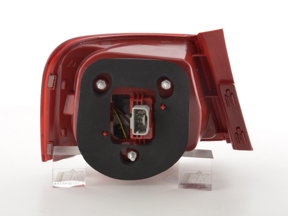 Verschleißteile Rückleuchte rechts VW Passat Limo Typ 3C Bj. 05-10 klar/rot