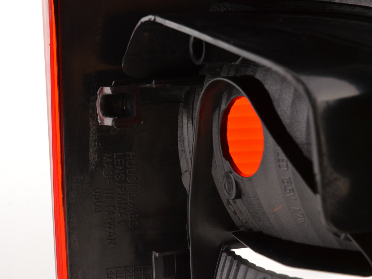 Verschleißteile Rückleuchte rechts VW T5 Bj. 03