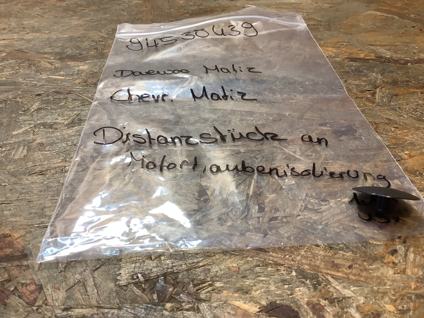 Chevrolet Matiz; Daewoo Matiz Distanzstück an Motorhaubenisolierung Original GM NEU