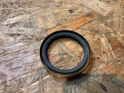 Mitsubishi L300, L400 Wellendichtring, Radlagersatz Original Mitsubishi NEU