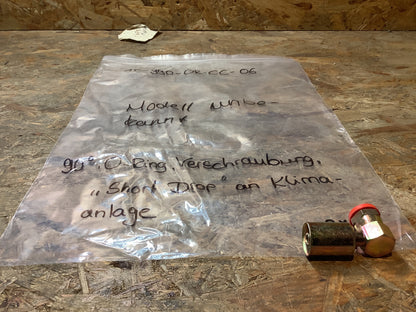 Modell unbekannt 90 Grad, O-Ring, Verschraubung, „Short Drop“ an Klimaanlage Original NEU