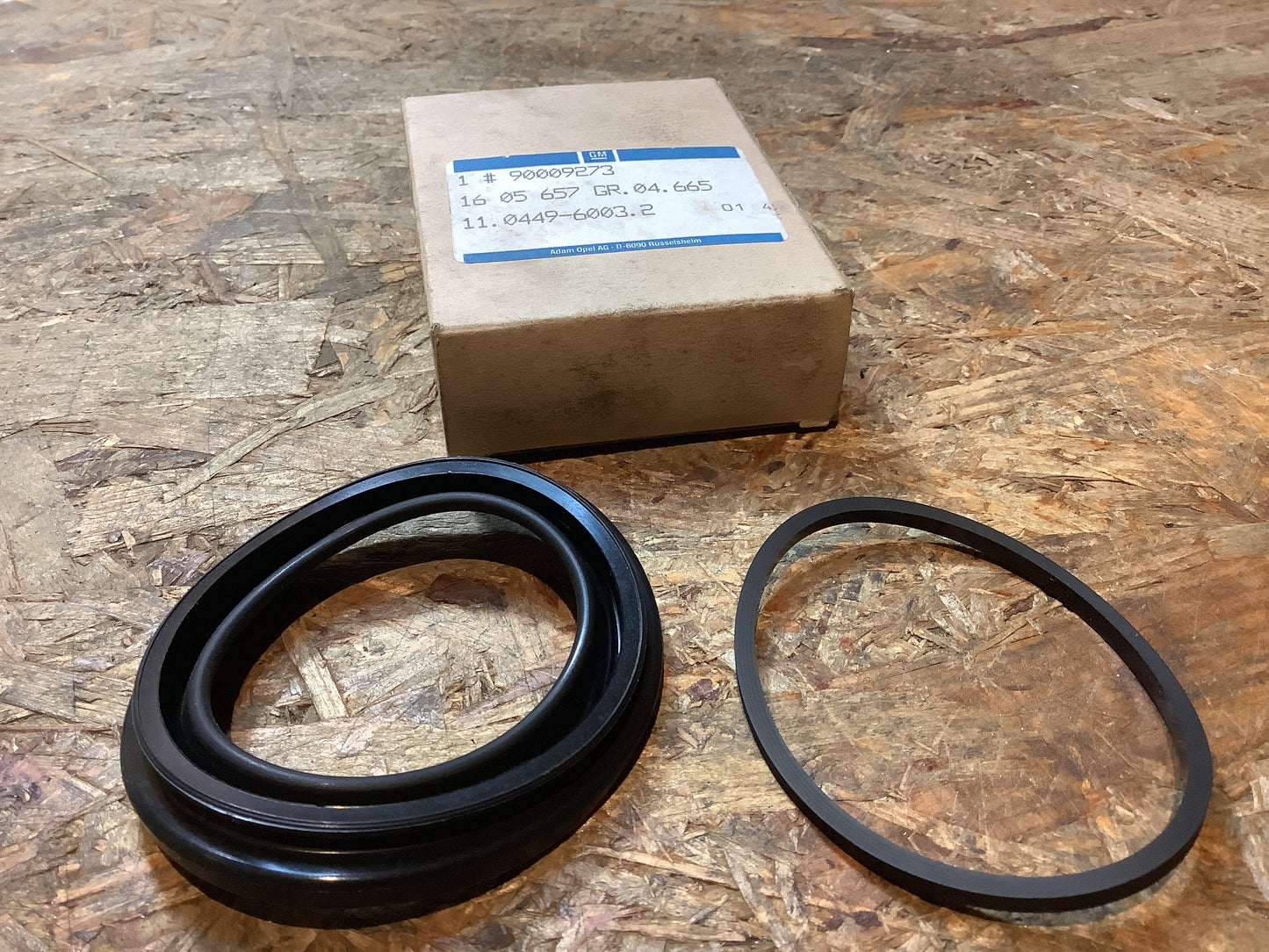 Omega A, Senator B Bremssattel Dichtung vorne Original GM NEU