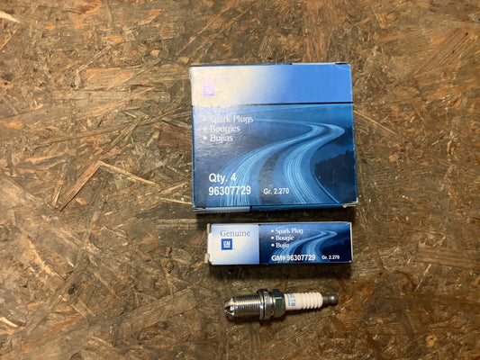 Chevrolet Optra/Epica/Lacetti Zündkerzen  Original GM NEU