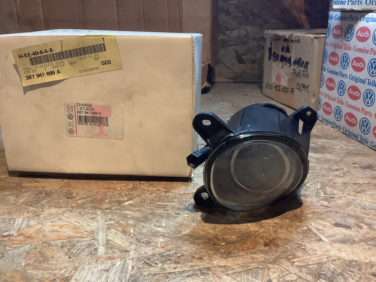 Audi A6, C6 Nebelscheinwerfer links Original Genuine Parts NEU