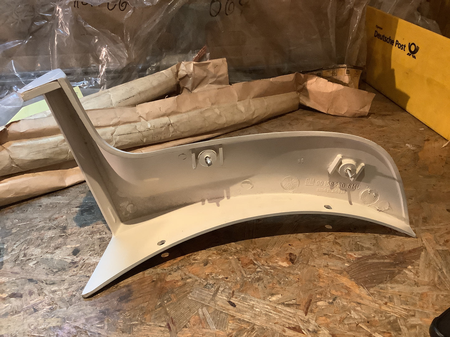 Opel Manta B GSI Spoiler/Schweller Verlängerung rechts Original GM NEU