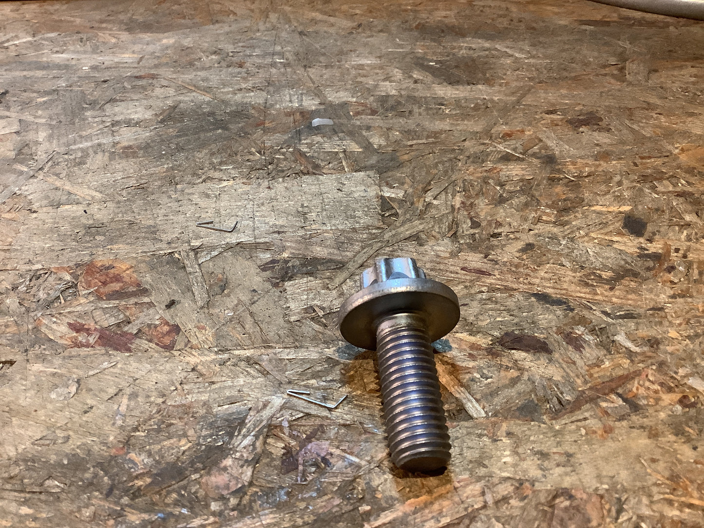 Opel Vectra C Torxschraube M14, Bremssattel an Achsschenkel Original GM NEU