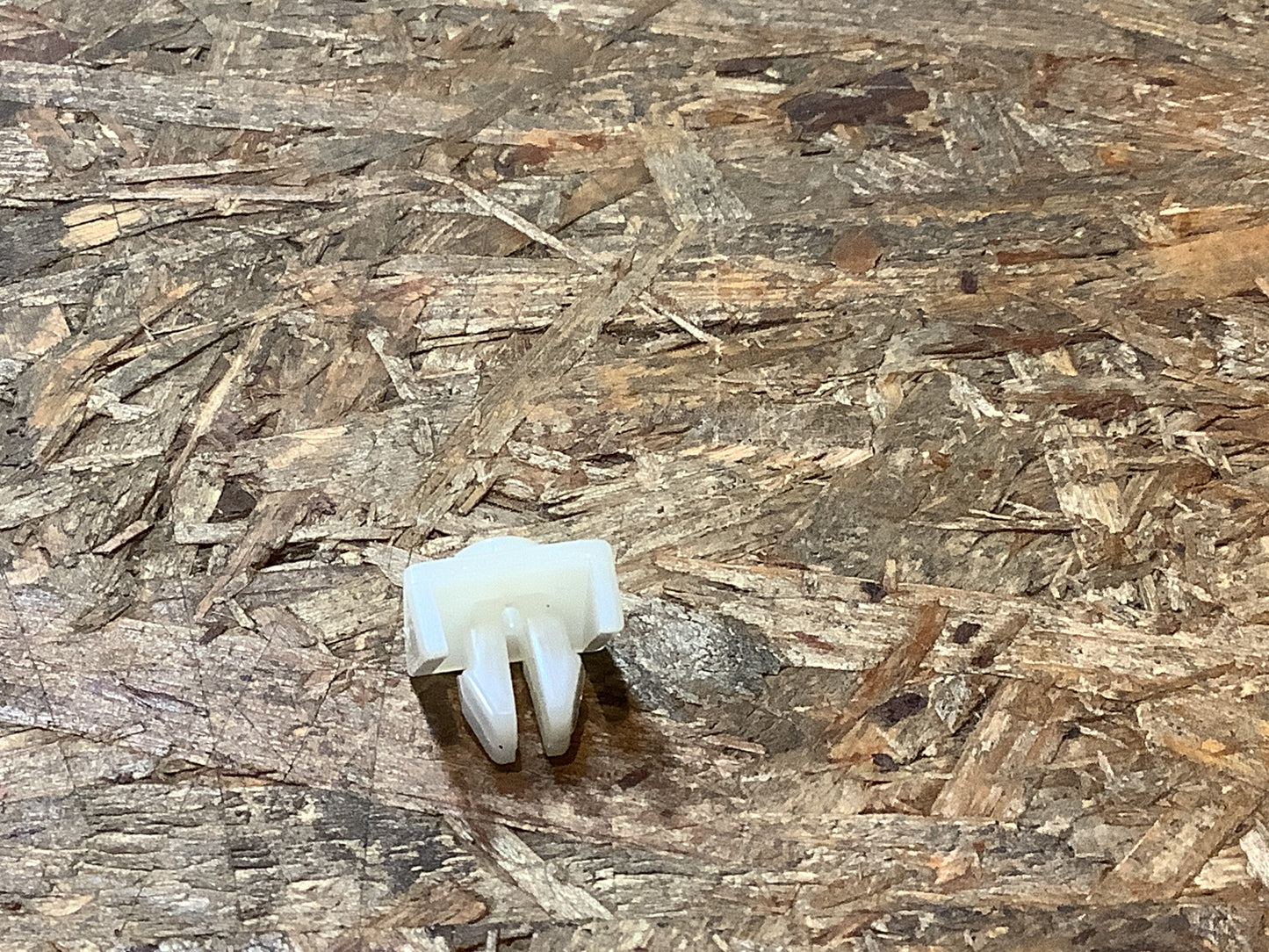 Chevrolet Matiz (M200), Spark (M200) Nuss, Clip an Heckstoßstange Original GM NEU