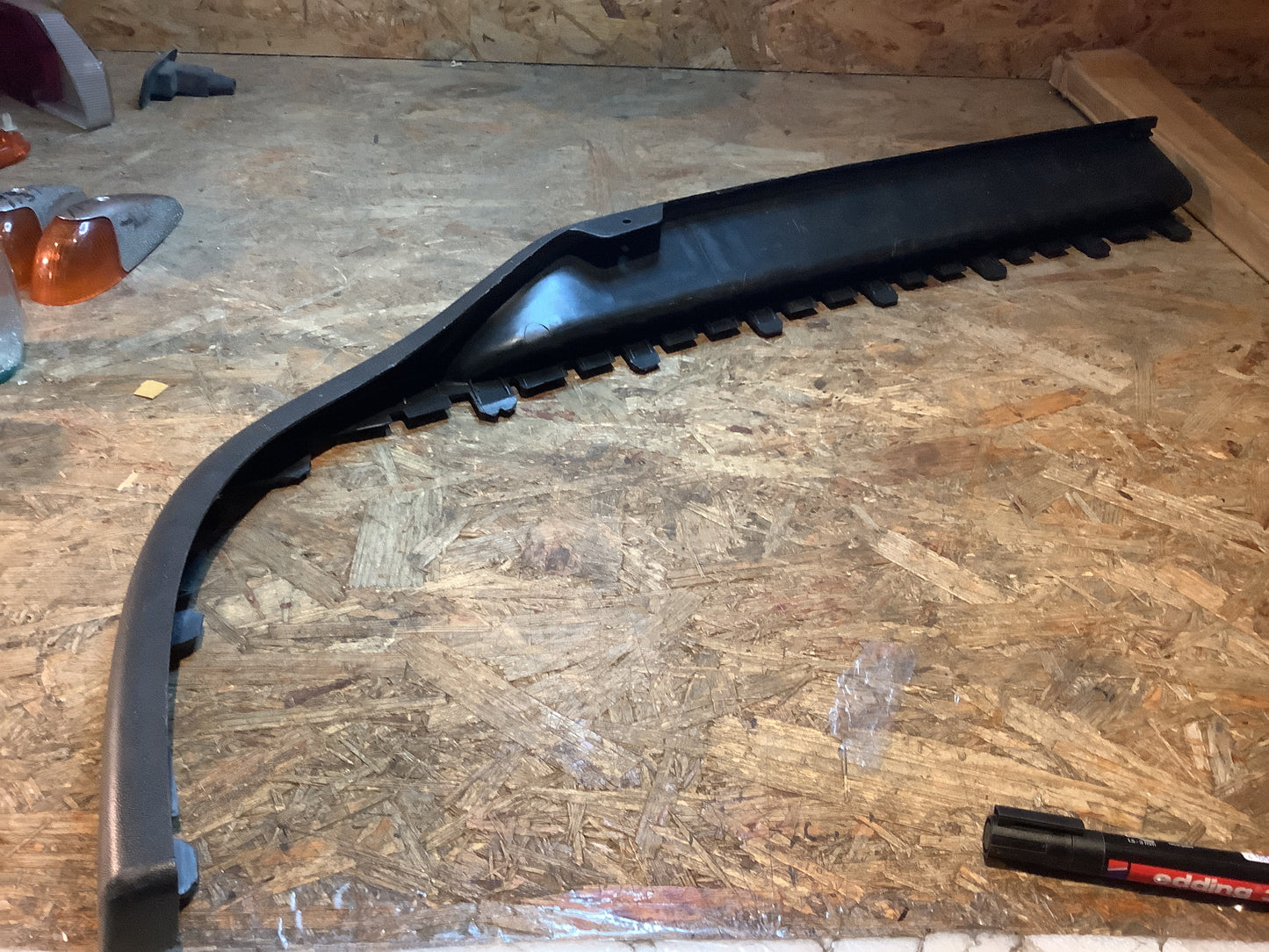 VW Passat 35i Spoiler vorn Original VW NEU