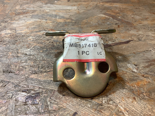 Mitsubishi Galant Türscharnier, R.H,oben unten Original Mitsubishi NEU