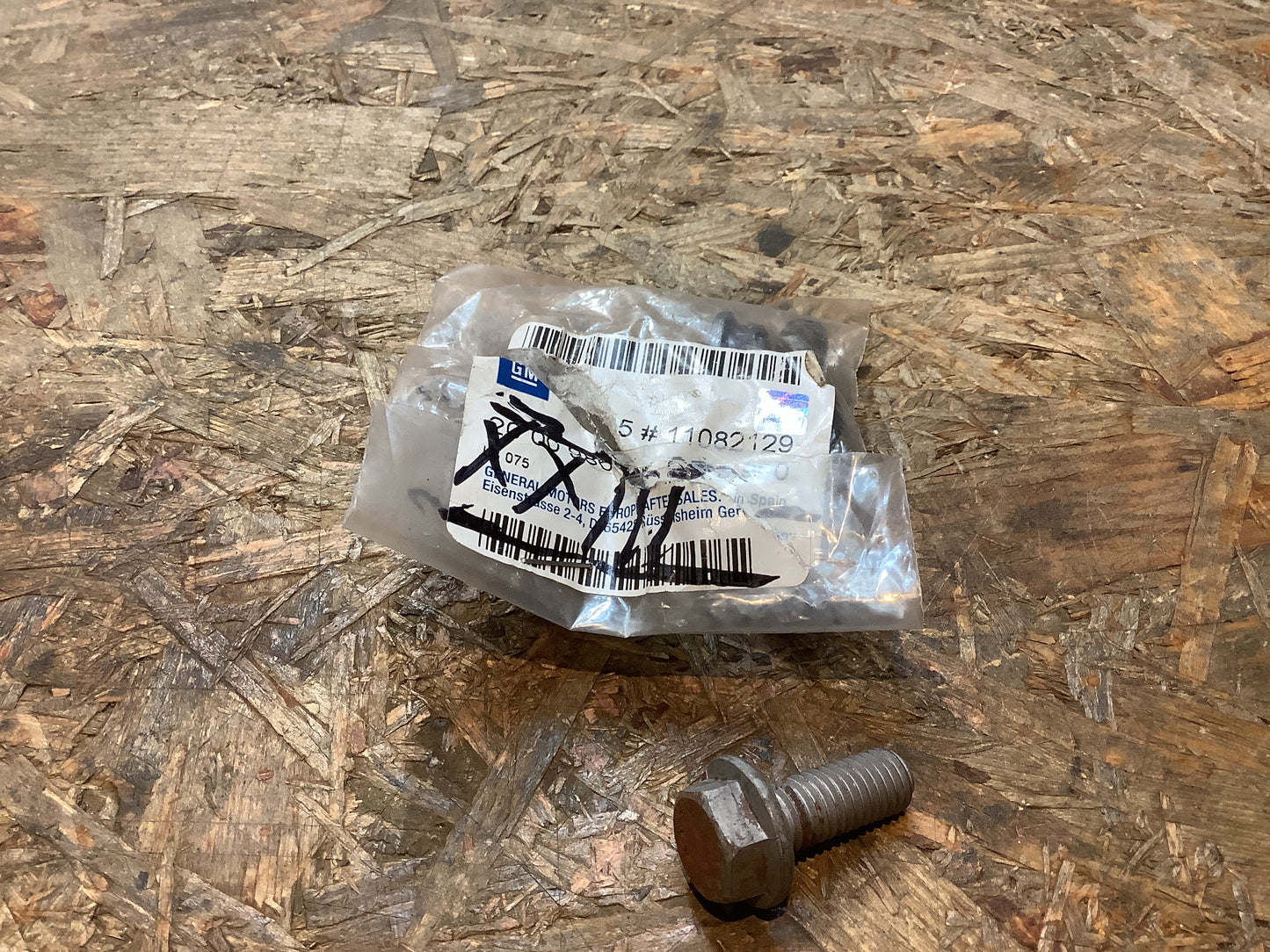 Vectra, Corsa, Astra SKT Schraube Linkshalter an Motor Original GM NEU