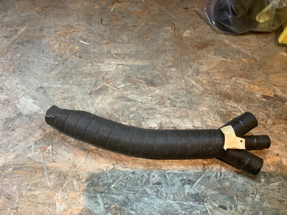 VW Käfer bis 7/68 Abzweig Schlauch 3-Fach Original VW NEU