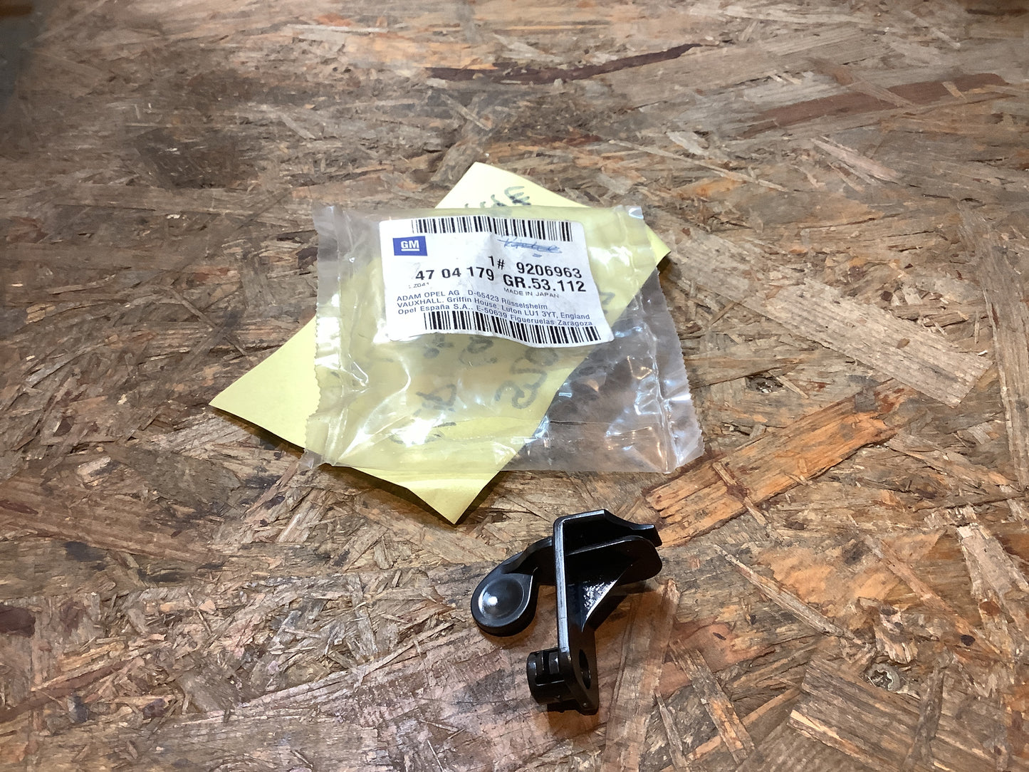 Opel Agila A Clip, Laderaumabdeckung Original GM NEU