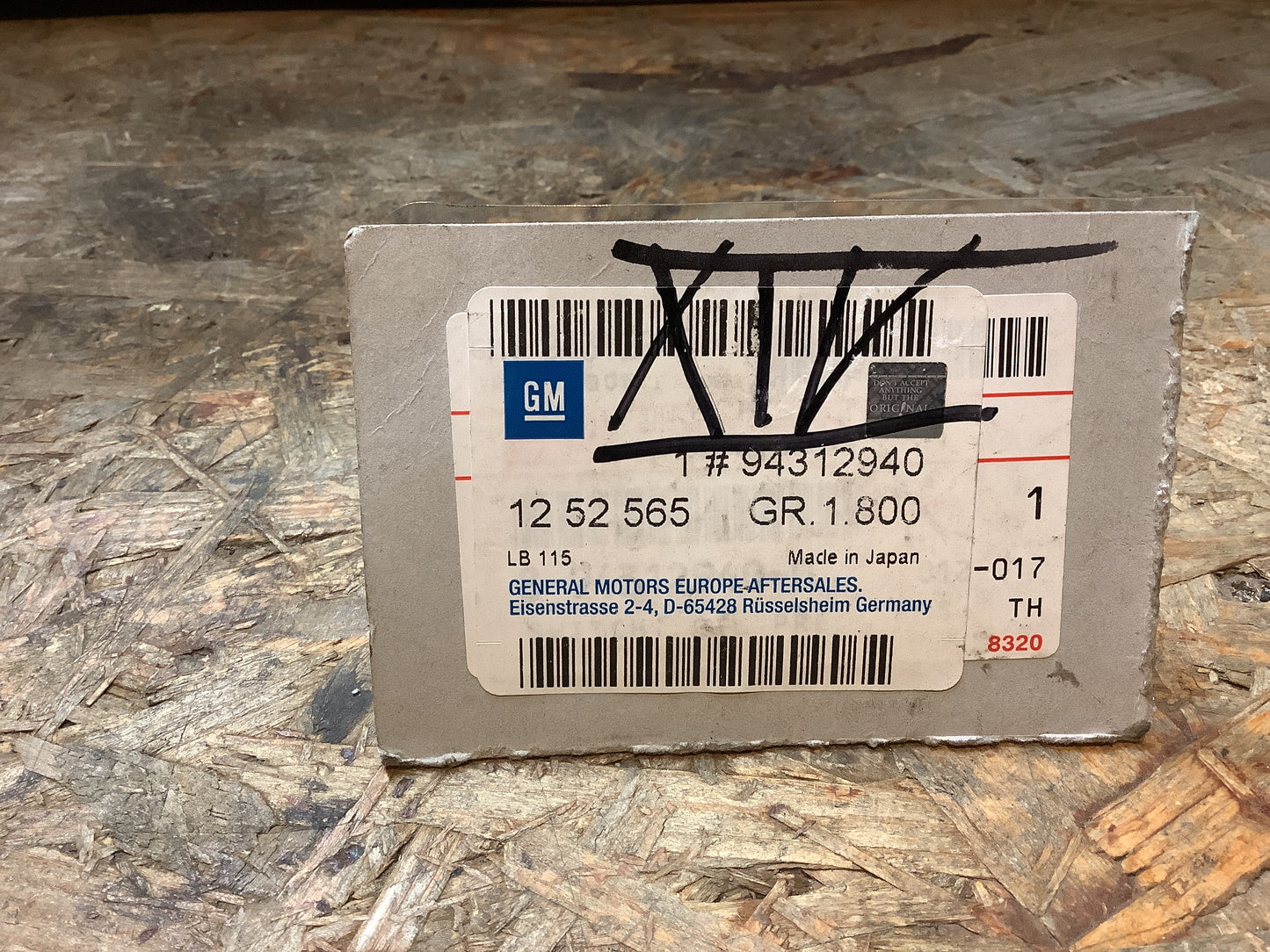 Opel Kadett E, Corsa A, Astra F, Vectra A Öldruckschalter Original Isuzu GM NEU