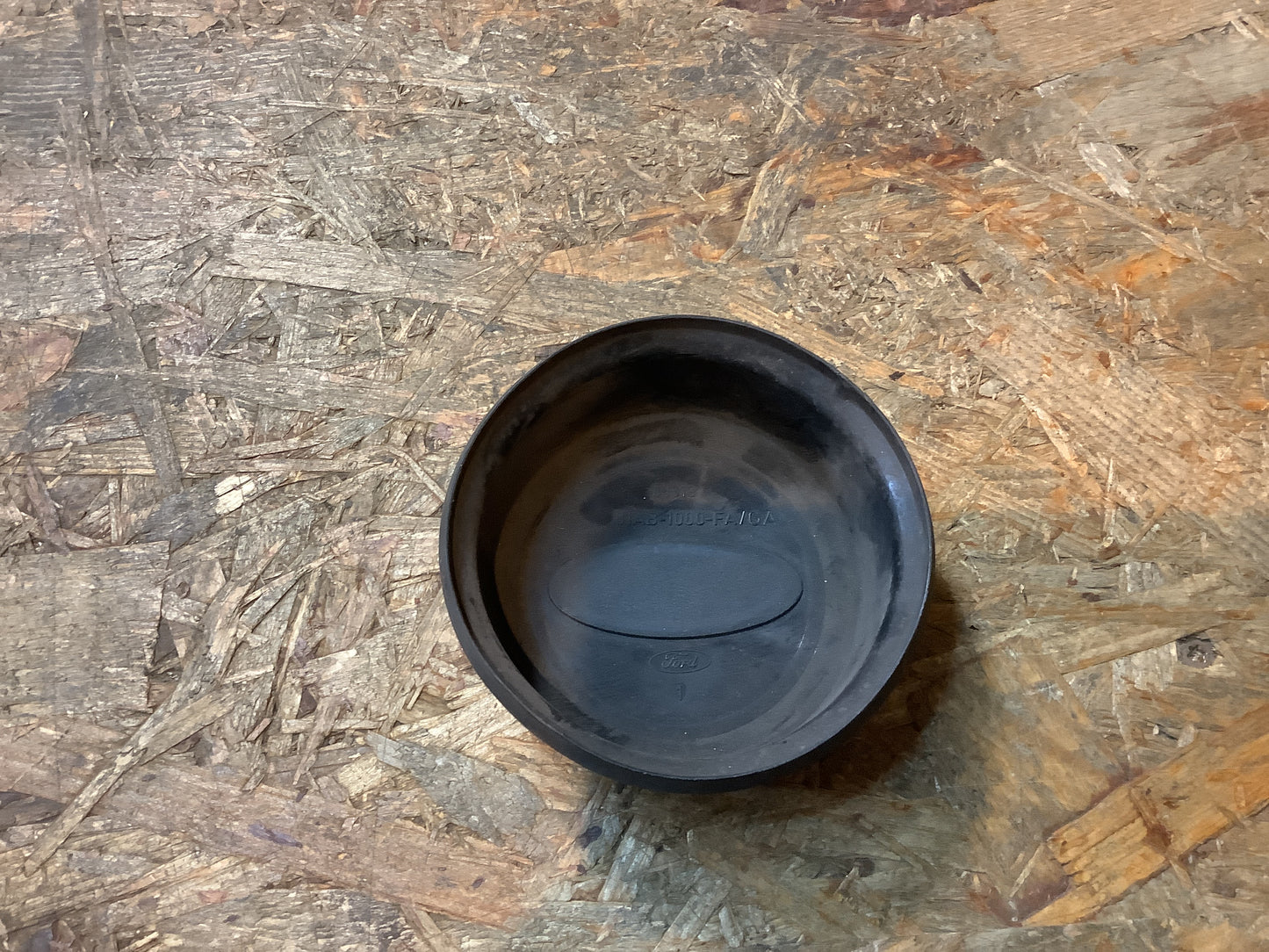 Ford Escort MK2; Nabendeckel an Felge, (Plastik) Original Ford NEU