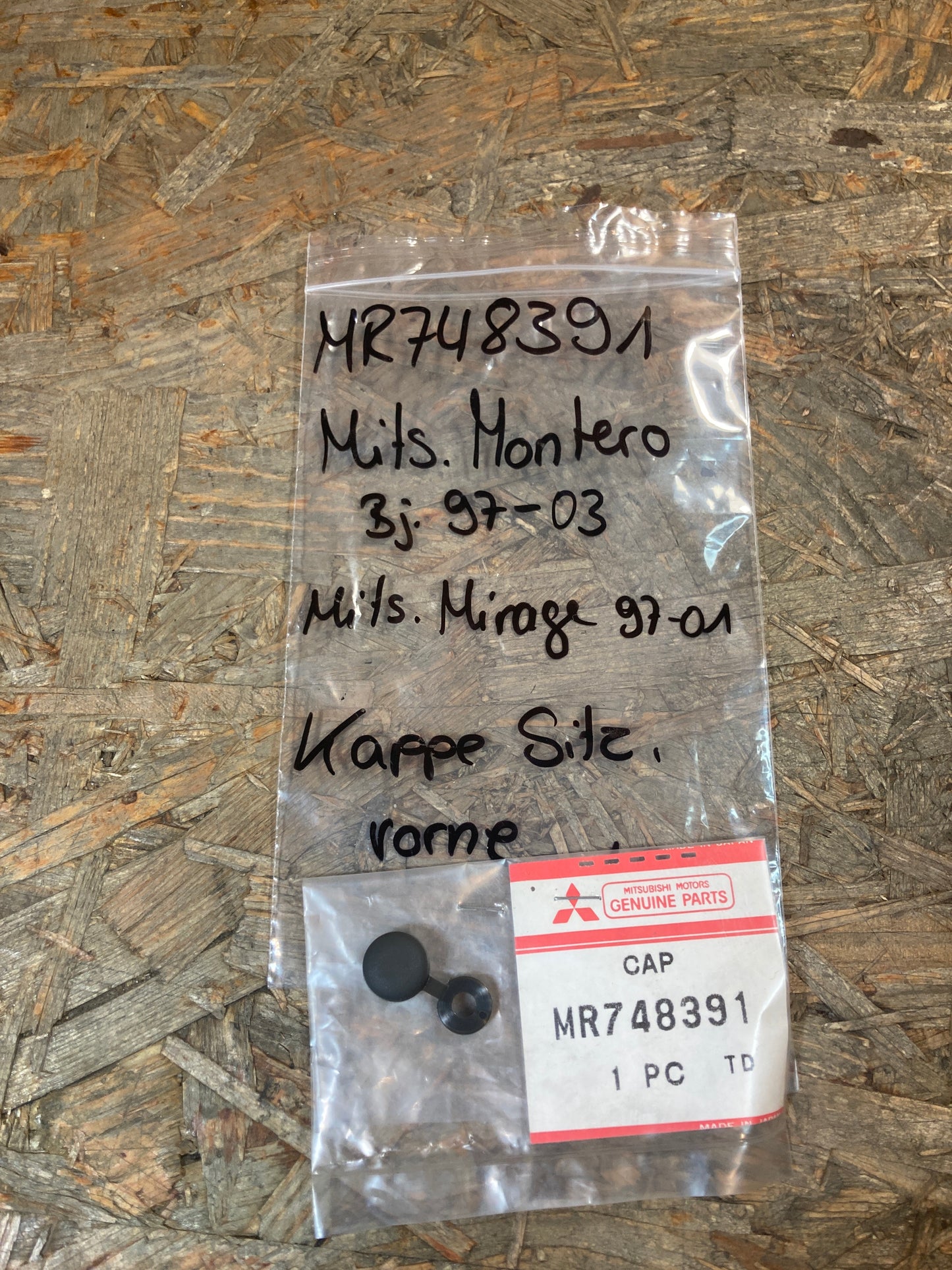 Mitsubishi Kappe Sitz, vorne Original Mitsubishi NEU