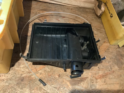 Opel Astra F Luftreiniger Unterteil Original GM NEU