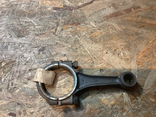 VW Käfer 1200ccm 40PS, VW Bus 1200ccm 40PS Pleuel Original VW NEU