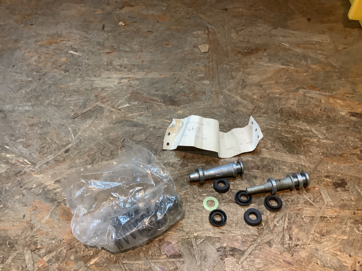 VW Golf I, VW Scirocco I Reperatursatz Hauptbremszylinder Original VW, AUDI NEU