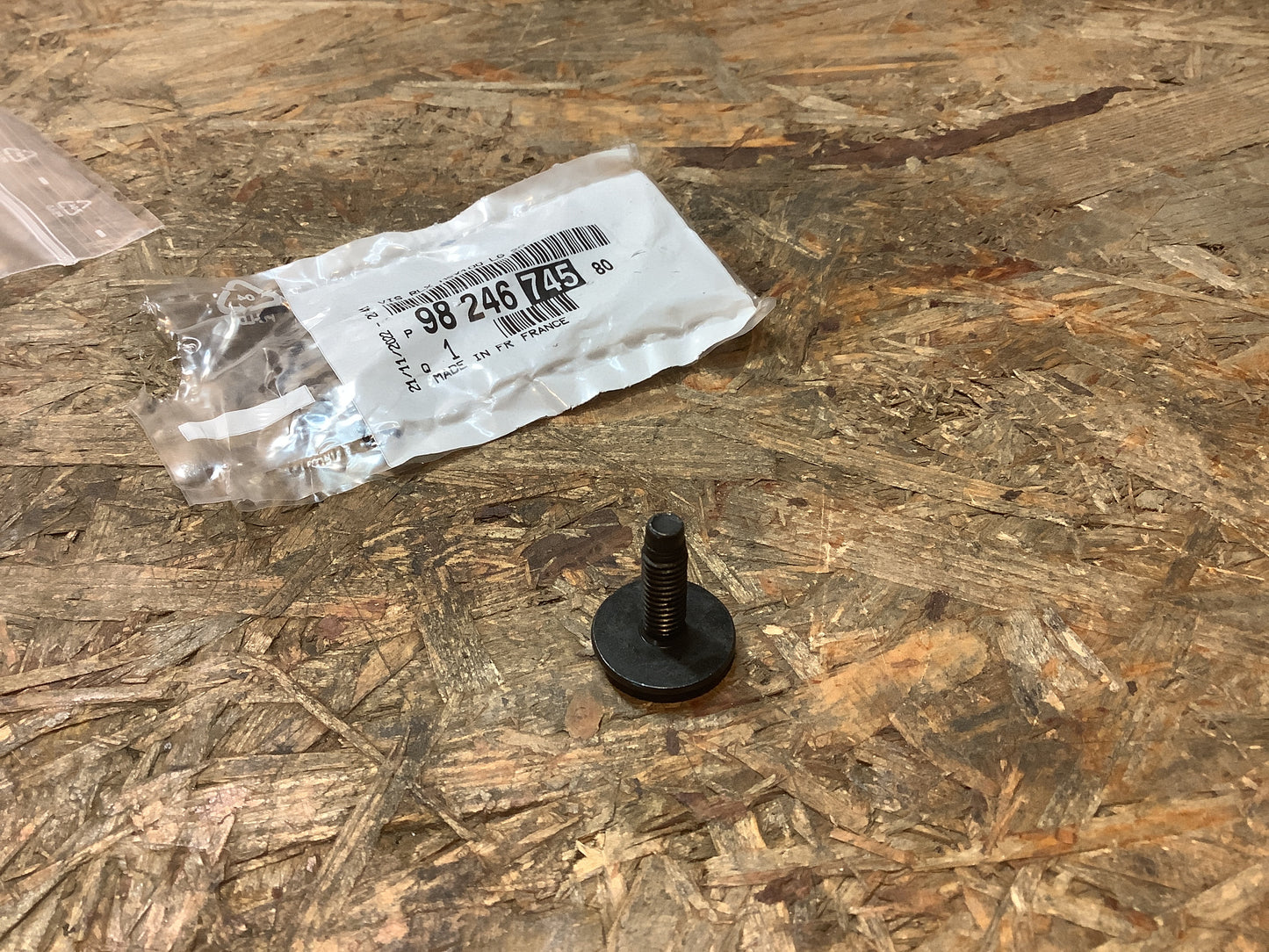 Peugeot/Citroën/Renault/VW Torxschraube Stoßfänger Original PSA Groupe NEU