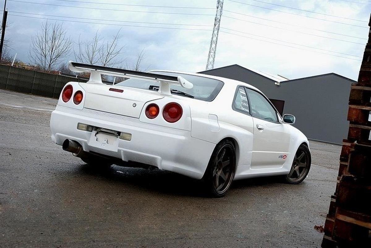 Maxton Heckstoßstange NISSAN SKYLINE R34 GTR GTR LOOK