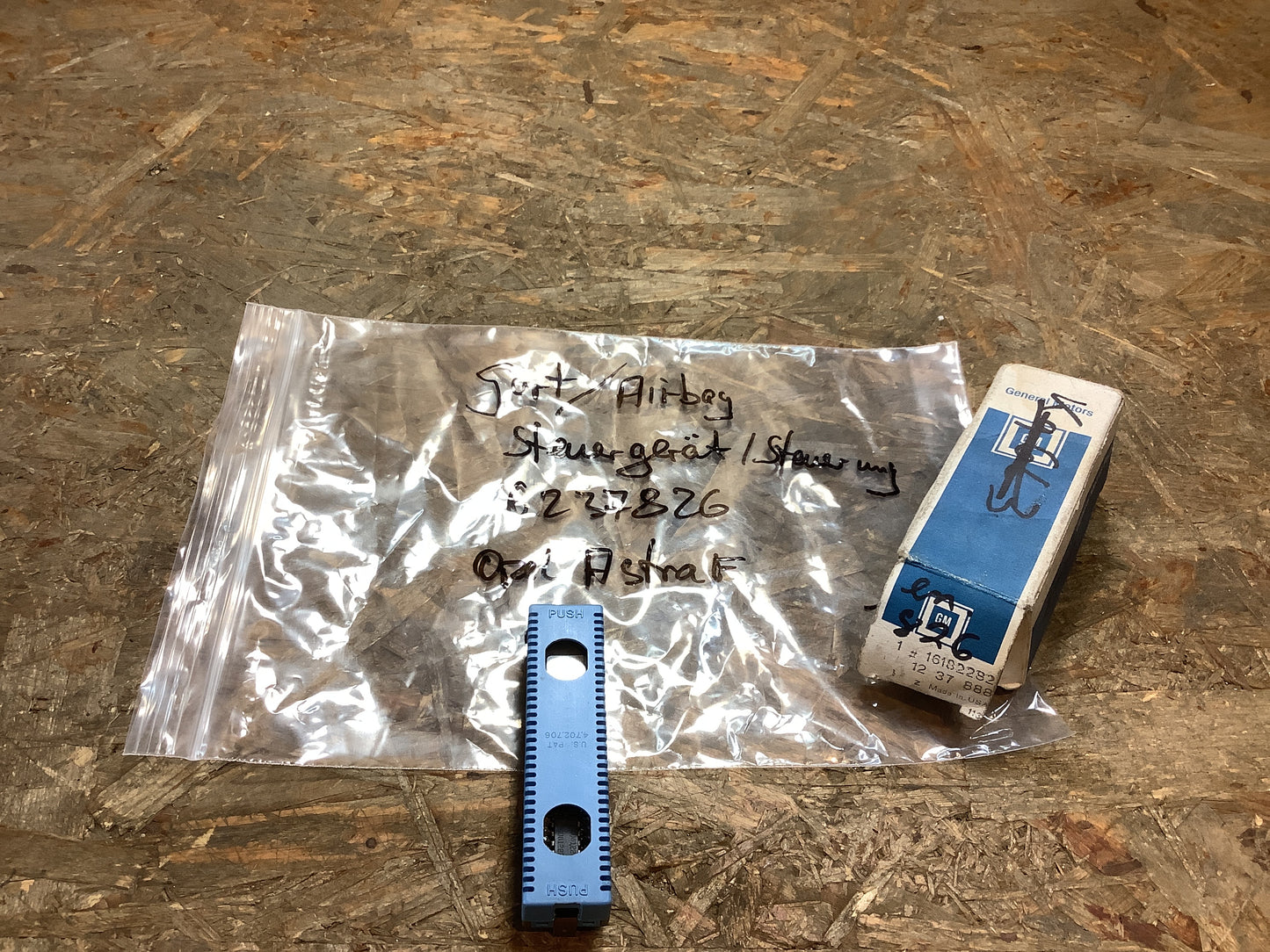 Opel Astra F Gurt/Airbag Steuergerät/Steuerung Original GM NEU