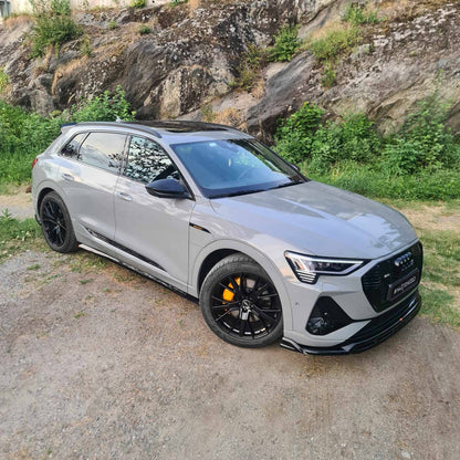 Maxton Front Ansatz für Audi e-Tron S-Line schwarz Hochglanz