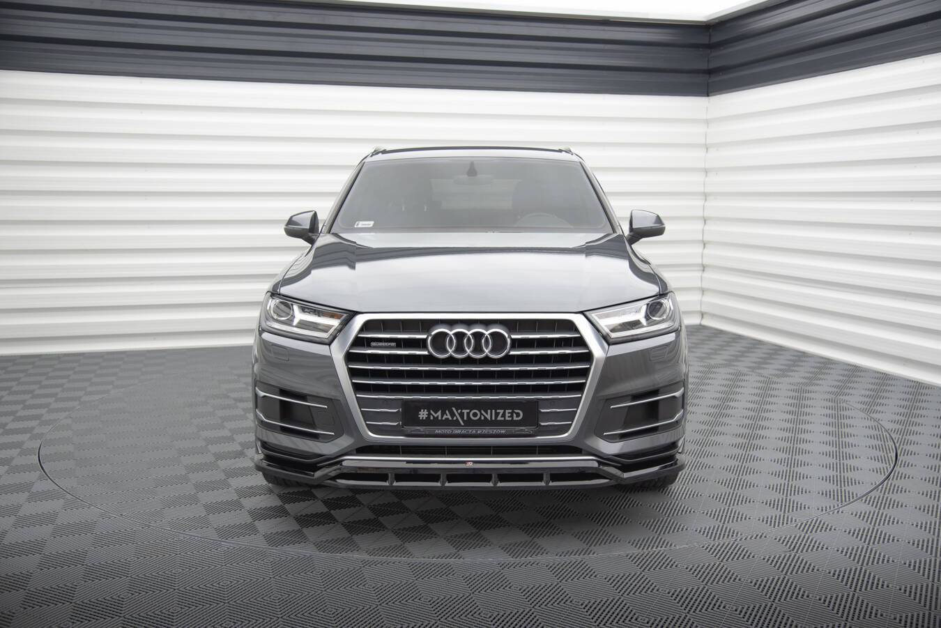 Maxton Front Ansatz für Audi Q7 Mk2 schwarz Hochglanz