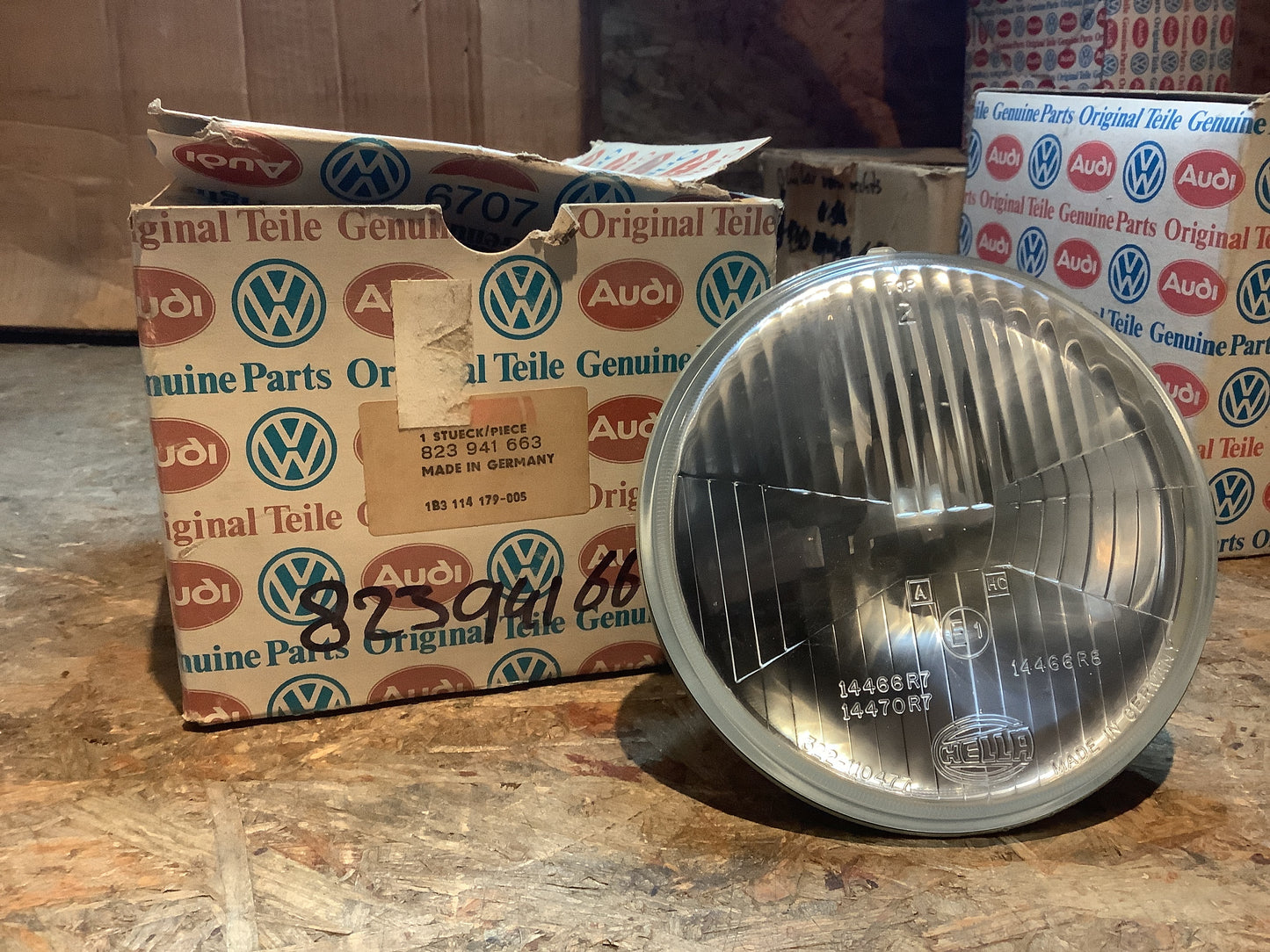 Vw Passat 1, Vw Scirocco 1 Scheinwerfer Abblendlicht Original Genuine Parts NEU