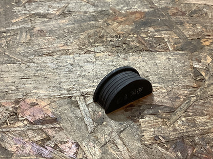 Chevrolet Lanos 1,6L; Chevrolet Aveo; Chevrolet Lacetti Halbmond- Ventildeckel, (unter der Metallabdeckung) Original GM NEU