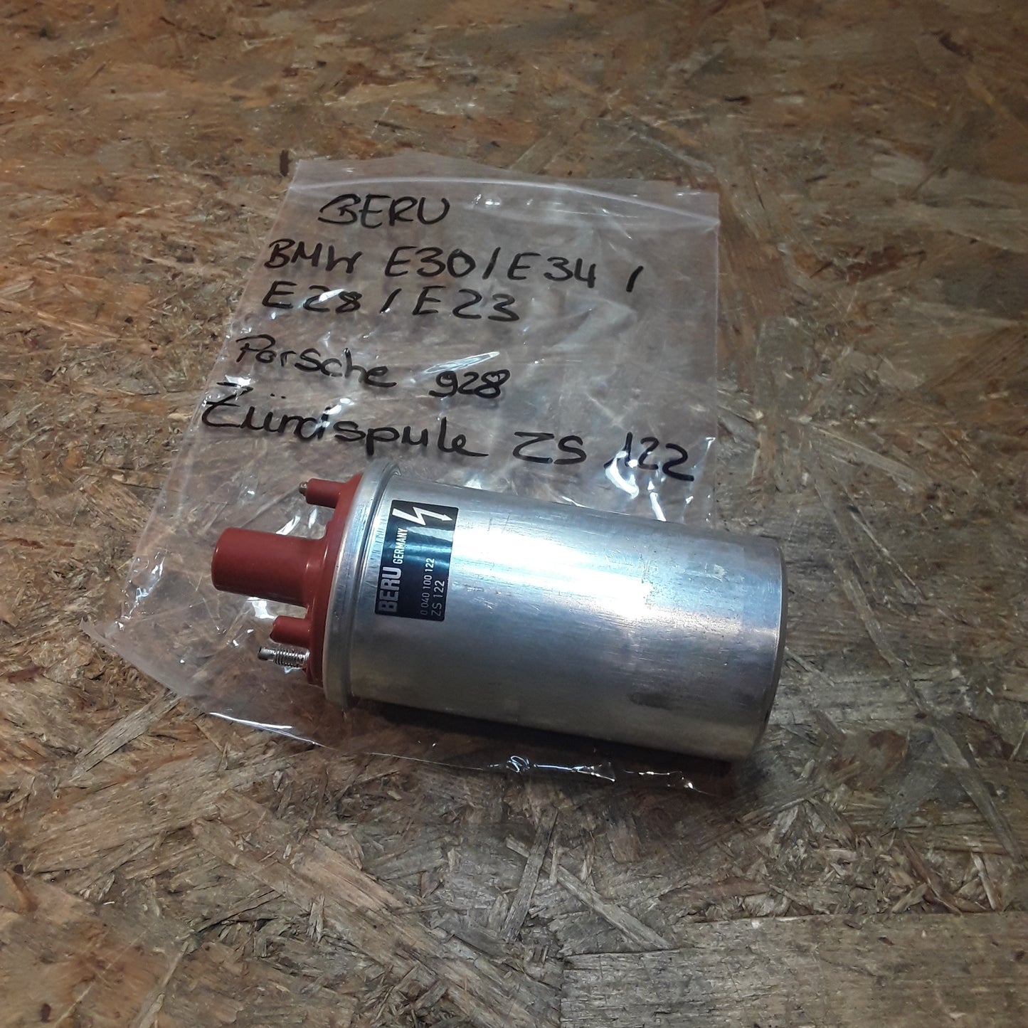 BMW E30/ E34/ E28/ E23 Porsche 928 Zündspule ZS122 original Beru NEU