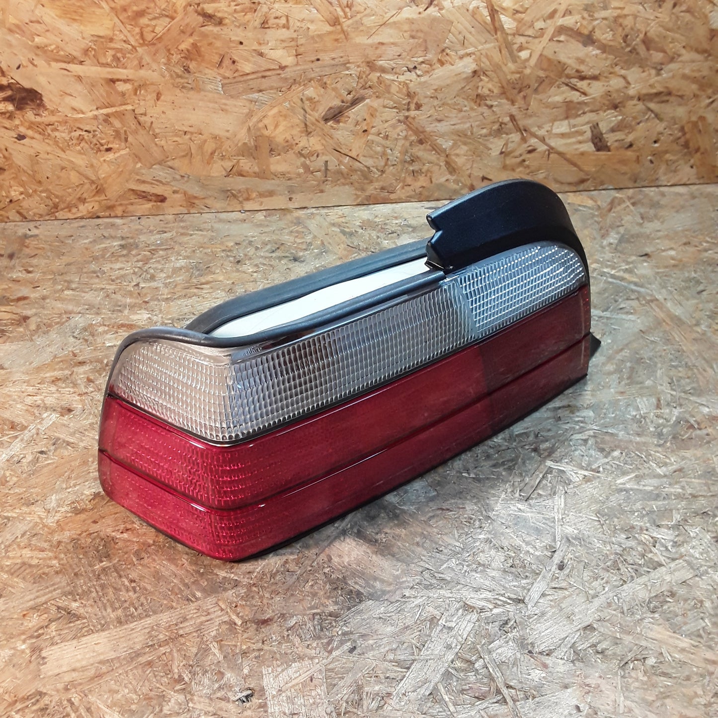 BMW 3er Heckleuchte links original MagnetiMarelli NEU