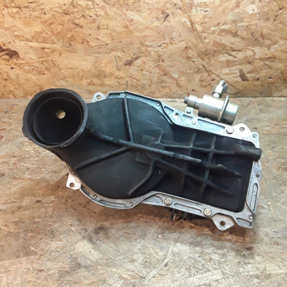 Mercedes Benz W126 Ansaugbrücke mit Schlauch original Bosch NEU