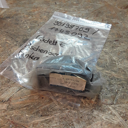 Kadett E Aschenbecher innere Türe original GM Opel NEU