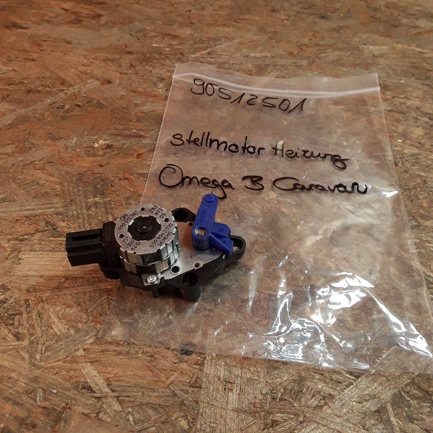 Omega B Caravan Stellmotor Heizung original GM Opel NEU