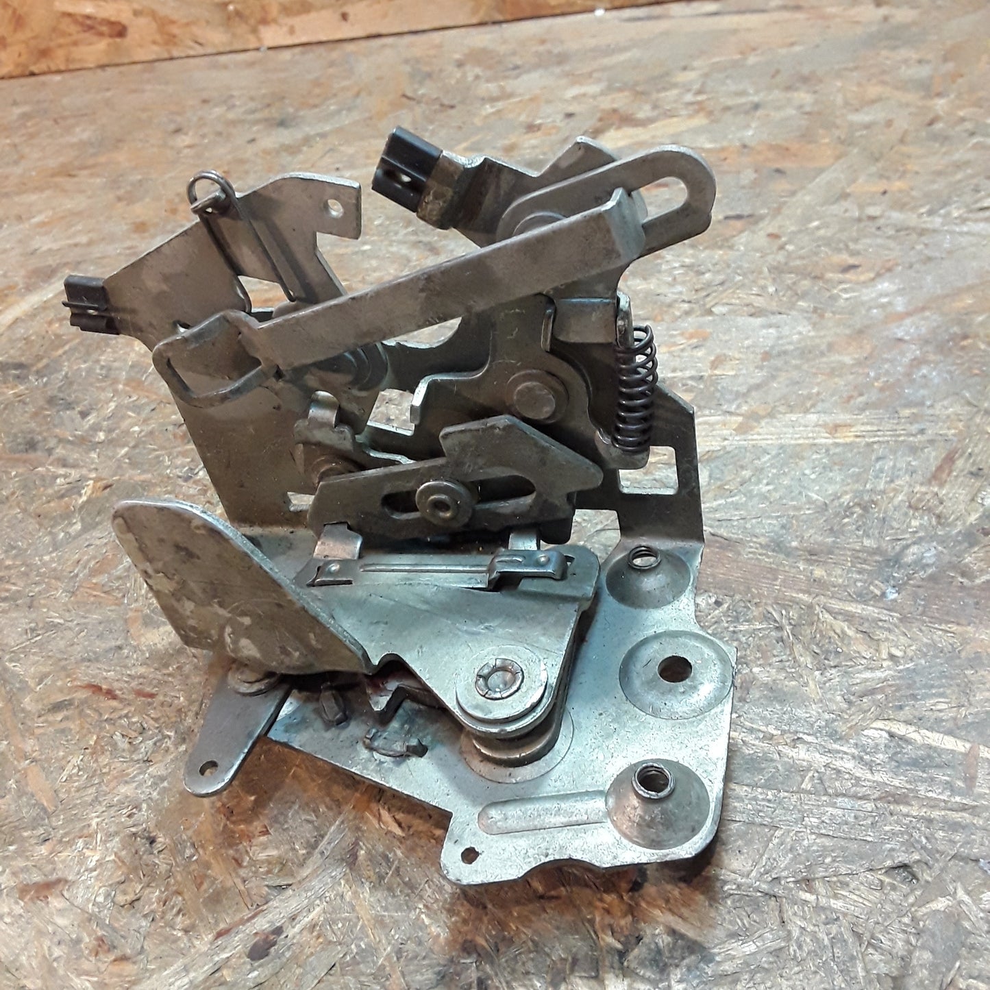 Kapitän Rekord Türschloss für Türe hinten rechts original GM Opel NEU