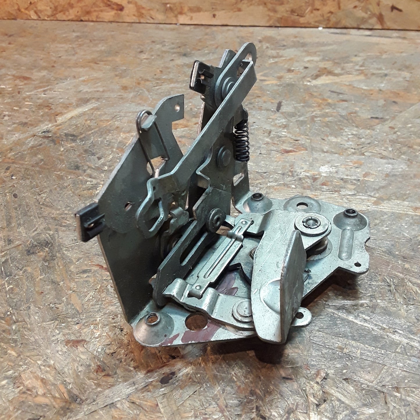 Kapitän Rekord Türschloss für Türe hinten rechts original GM Opel NEU