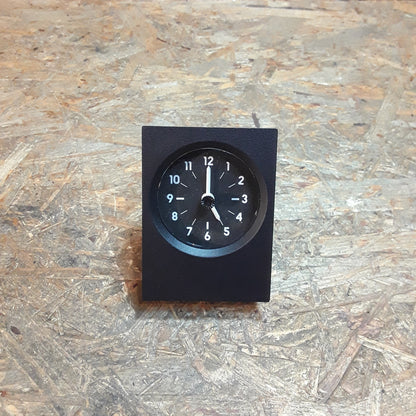Omega A Uhr Zeituhr original GM Opel NEU