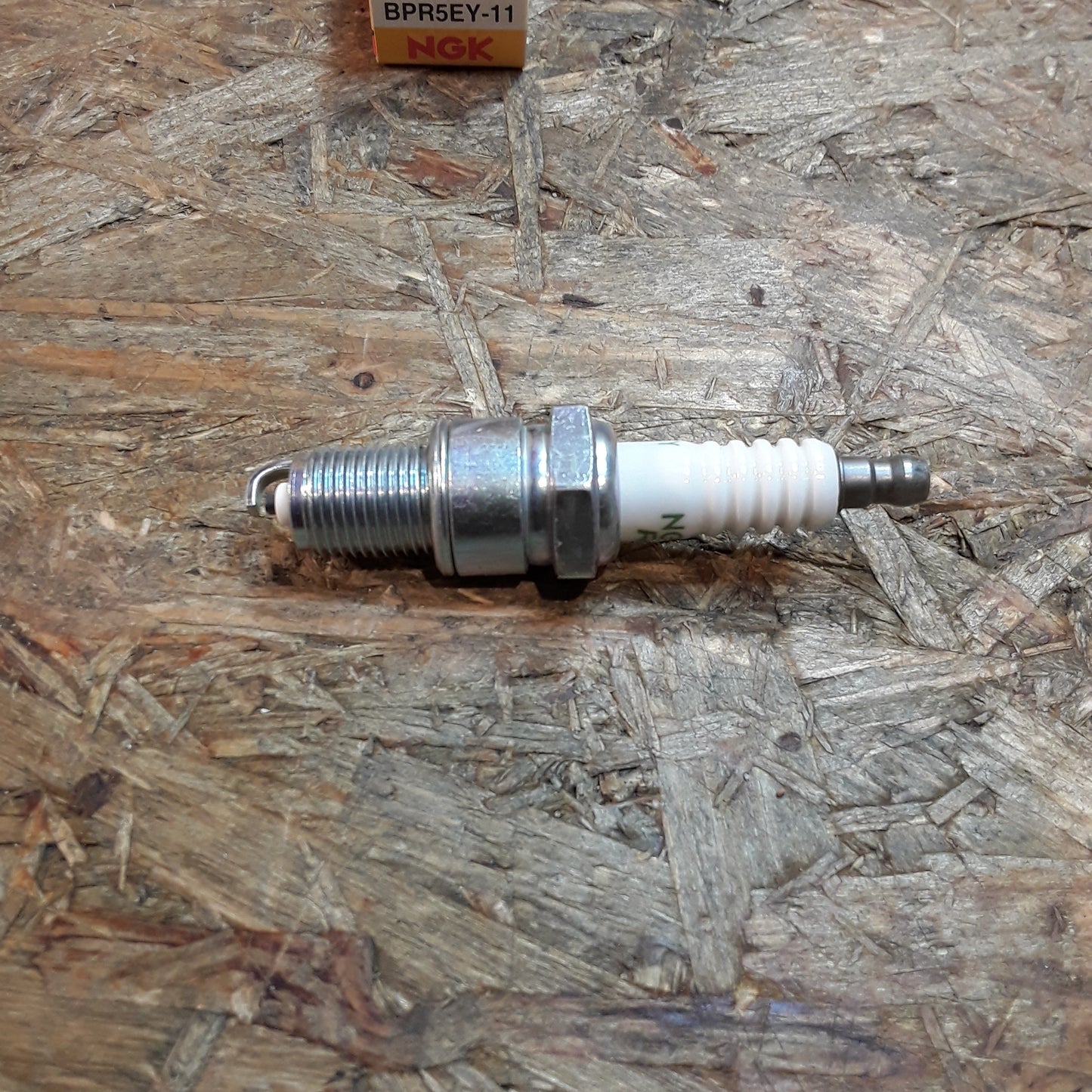 Chevrolet Daewoo Daihatsu Honda Kia Toyota VW Zündkerzensatz original NGK NEU