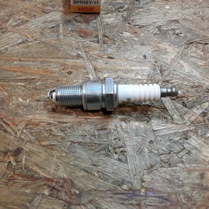 Chevrolet Daewoo Daihatsu Honda Kia Toyota VW Zündkerzensatz original NGK NEU