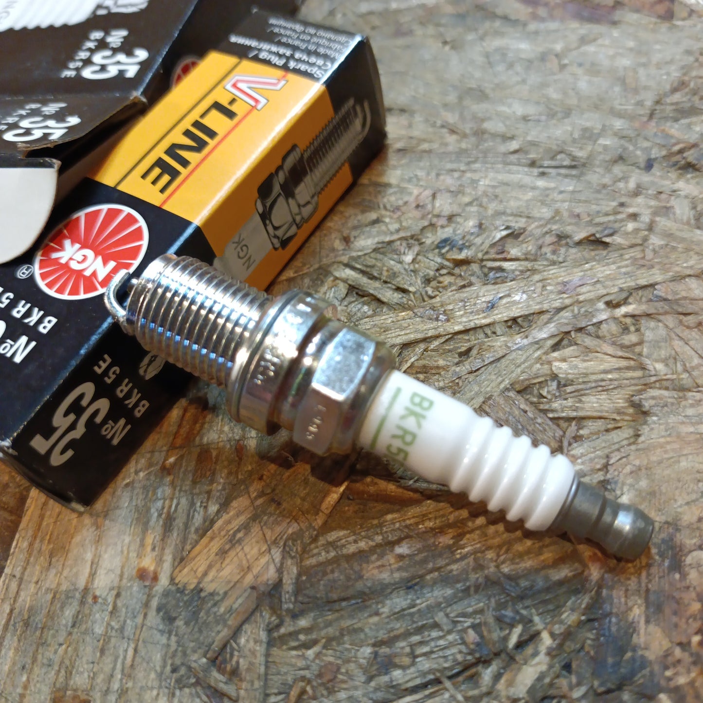 Fiat Kia Nissan Zündkerzensatz original NGK NEU