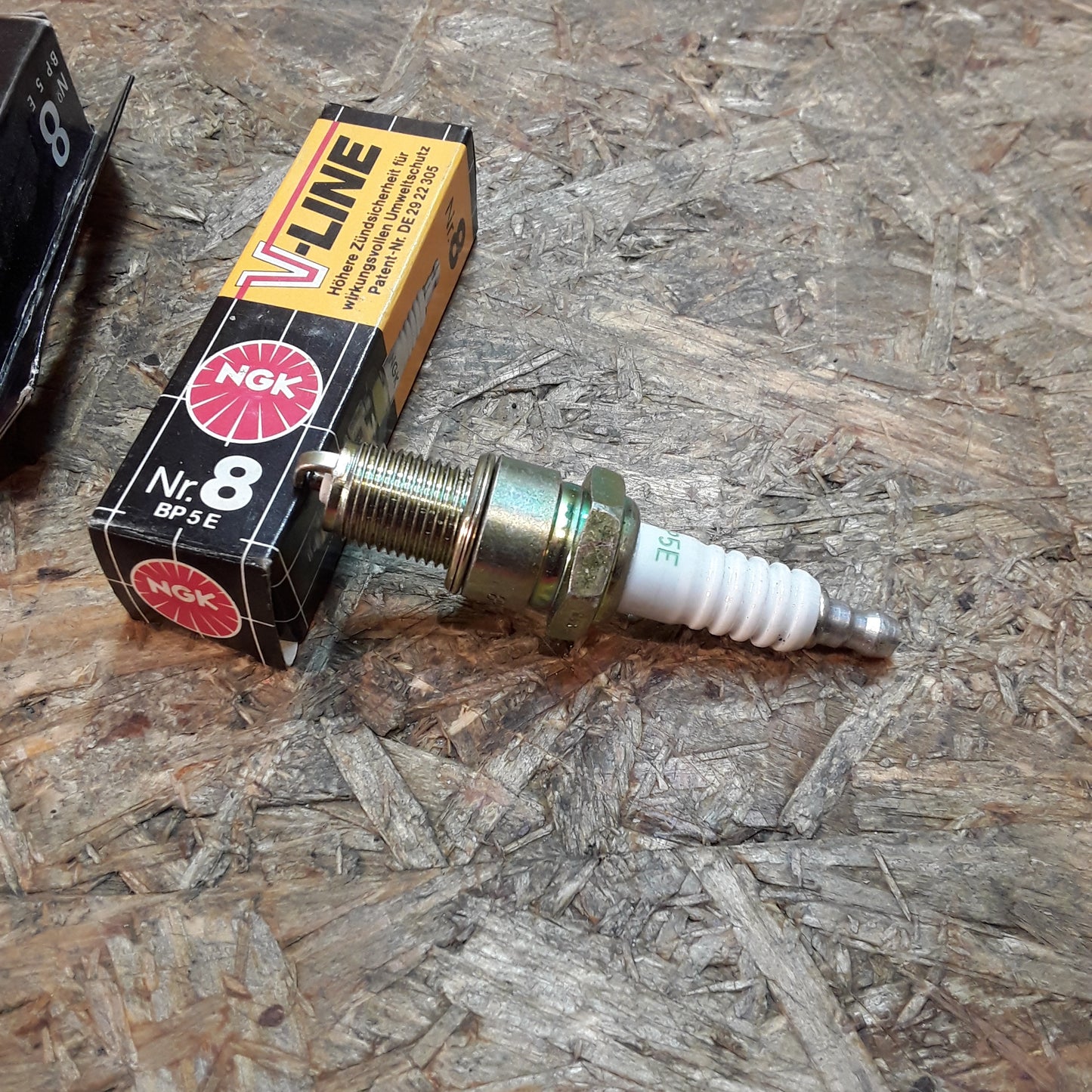 BMW Hyundai Mitsubishi Nissan Peugeot Zündkerzensatz original NGK NEU