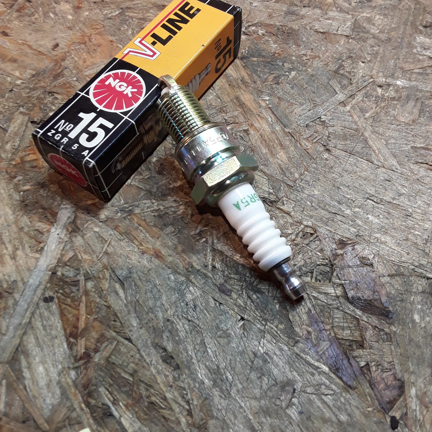 Bertone BMW Zündkerze original NGK NEU