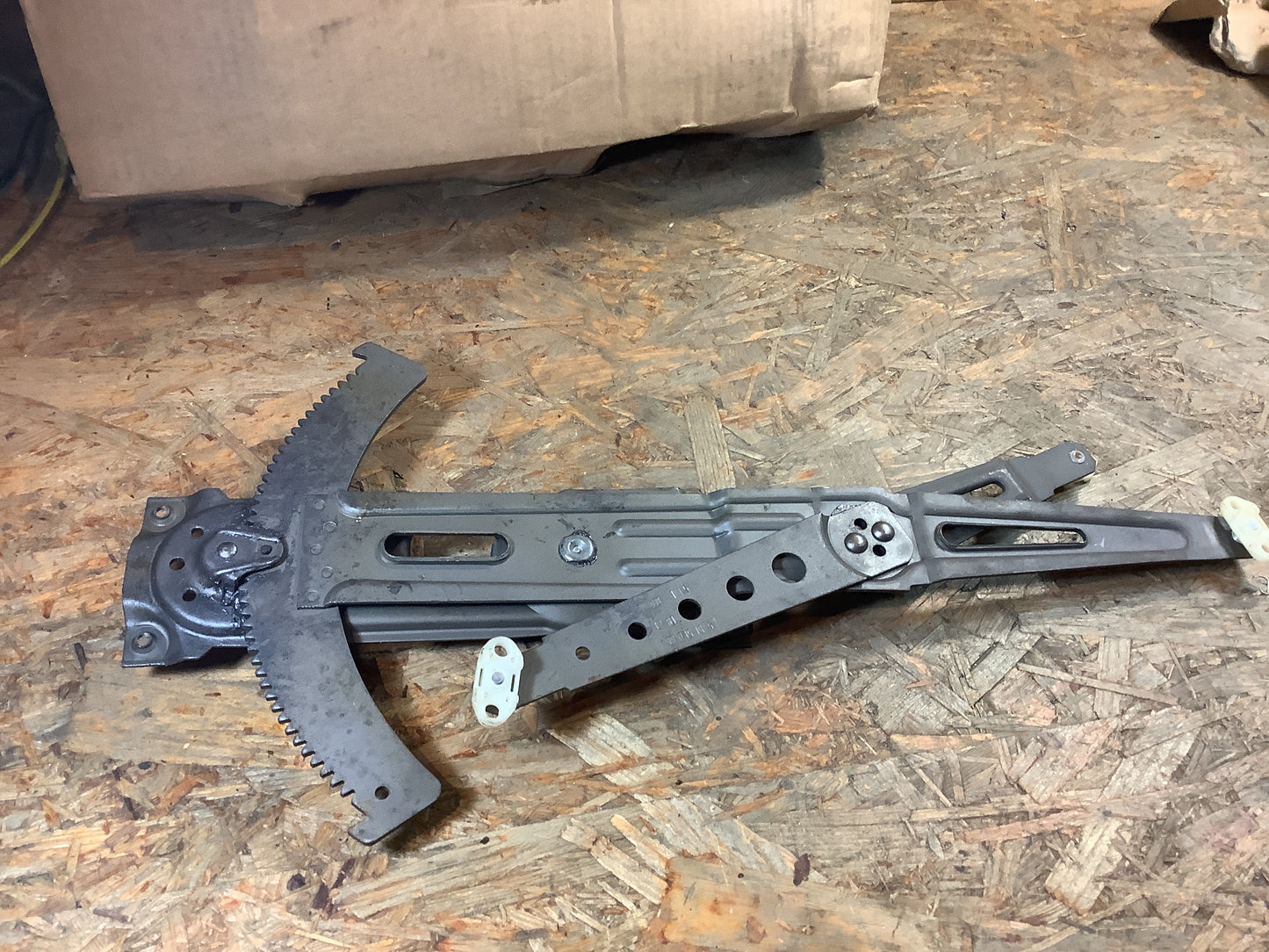 Ascona C Fensterheber Original GM NEU