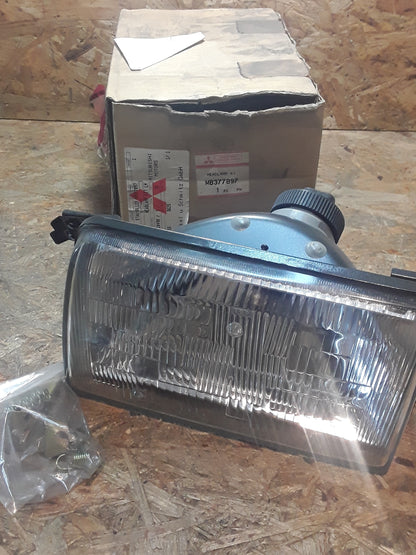 Mitsubishi Cordia /Tredia 1.8-2.0L Bj 86-88 Scheinwerfer links original Mitsubishi NEU