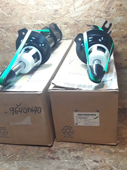 Chevrolet Nubira / Lancetti Stoßfänger Set Hinterachse original GM NEU